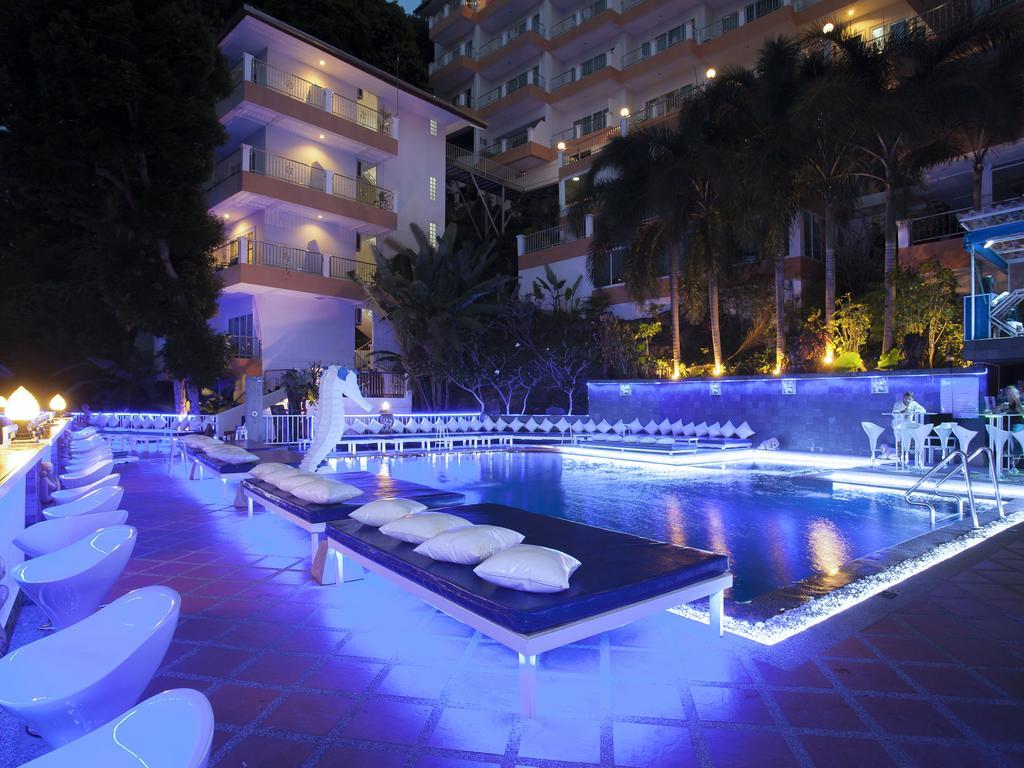Blue Beach Club & Resort Patong Exterior photo