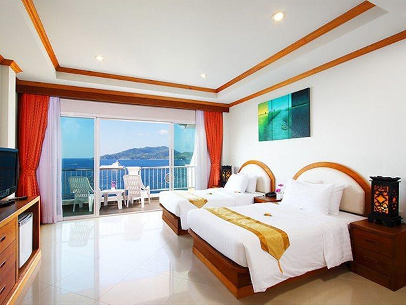 Blue Beach Club & Resort Patong Exterior photo
